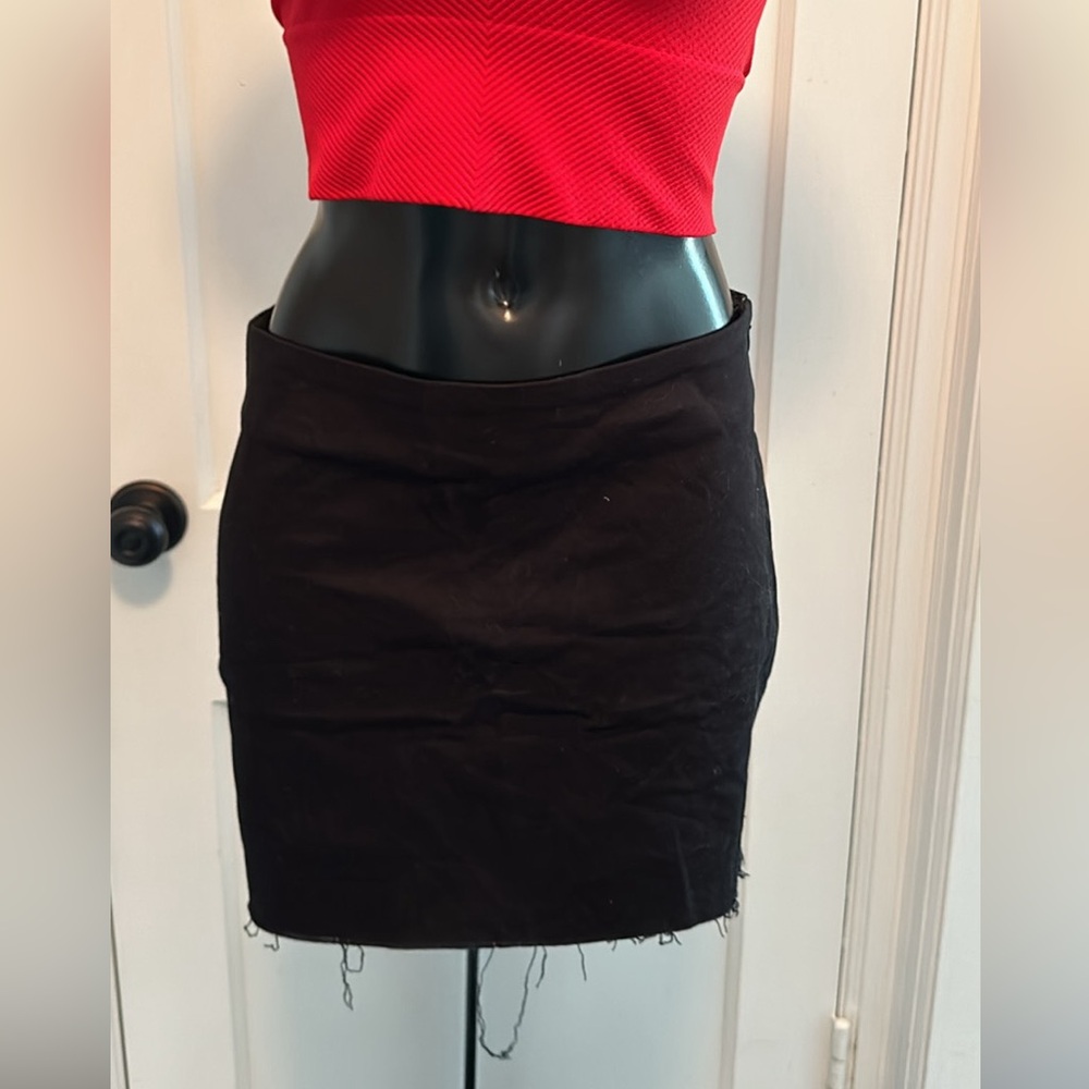 Black Skort